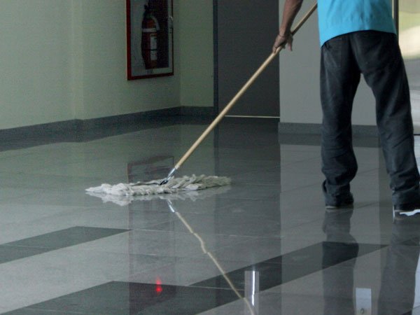 mantenimiento y limpieza de piso